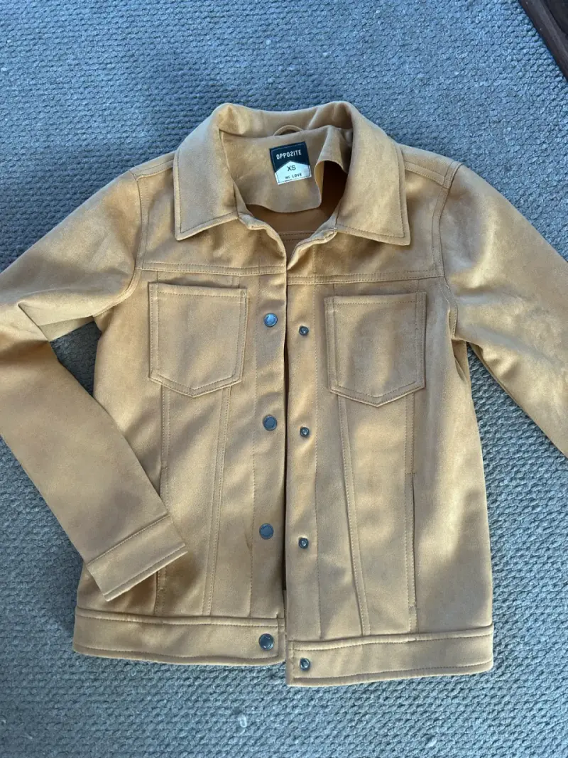 Chaqueta de gamuza marrón