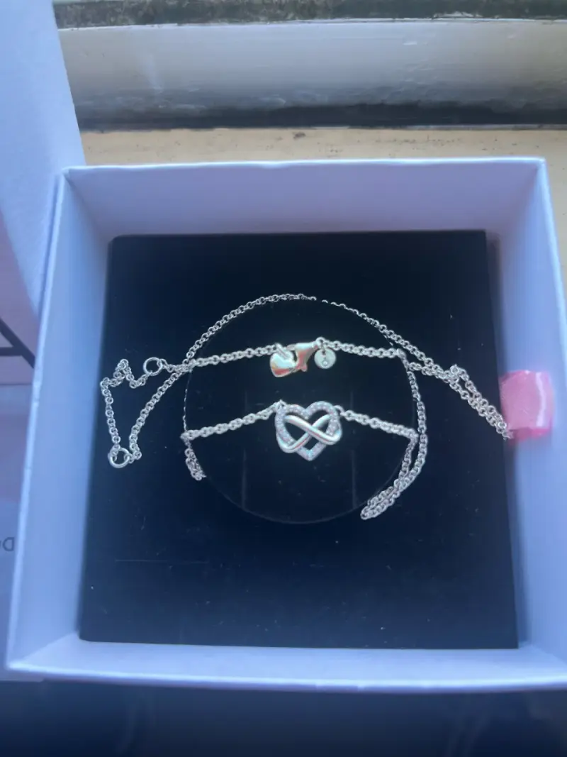 Collar con dije de corazón - 1