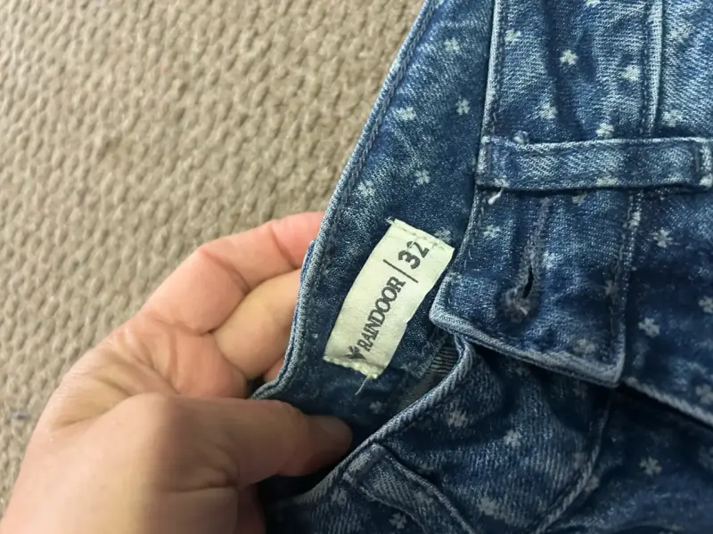 Jeans azul con puntos Raindoor - 2