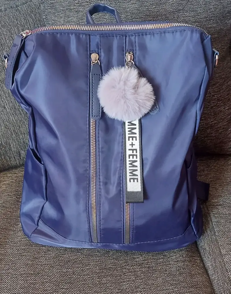 Mochila negra de cuero sintético - 6