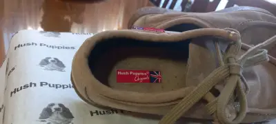 Zapatos beige Hush Puppies - miniatura 2