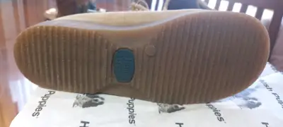Zapatos beige Hush Puppies - miniatura 4