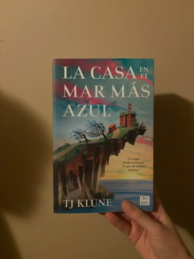 Libro 'La casa en el mar más azul'