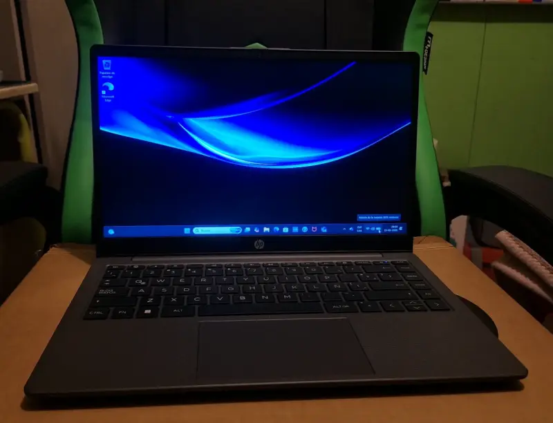 Notebook HP 245 g10 14" 512 ssd NUEVO - 2