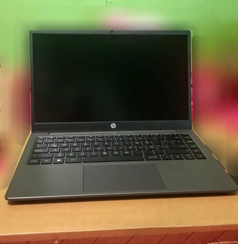 Notebook HP 245 g10 14" 512 ssd NUEVO - 3