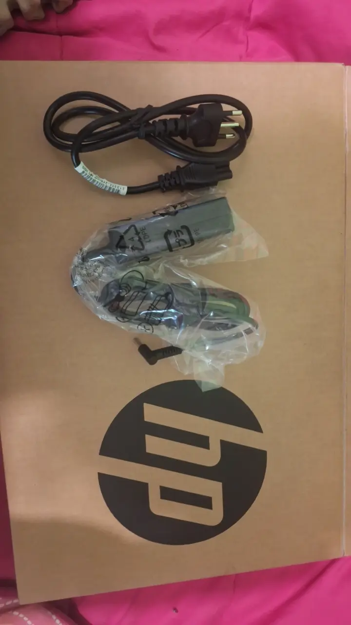 Notebook HP 245 g10 14" 512 ssd NUEVO - 5
