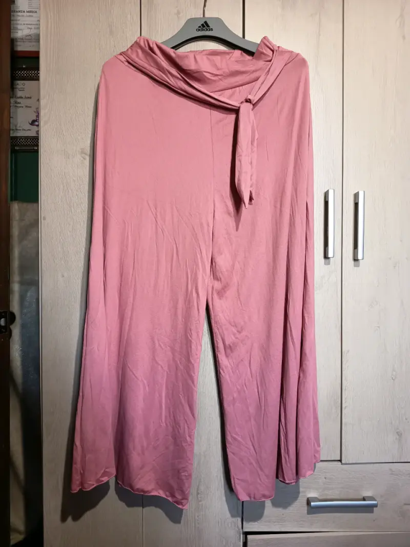 Pantalones palazzo rosa