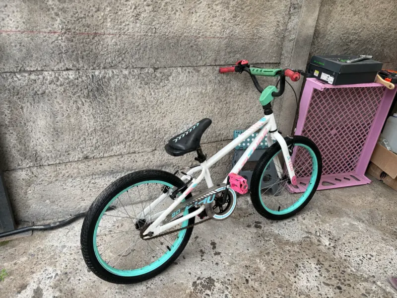 Bicicleta Altitude Aro 20 para niña - 3