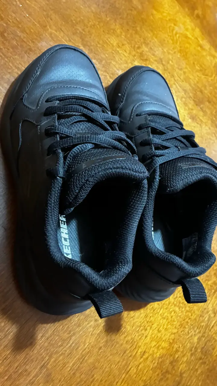 Zapatillas negras Skechers