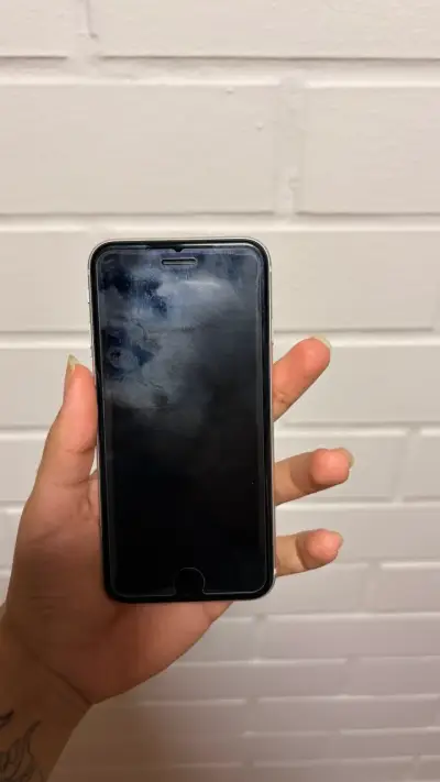 iphone SE 2022 - miniatura 2
