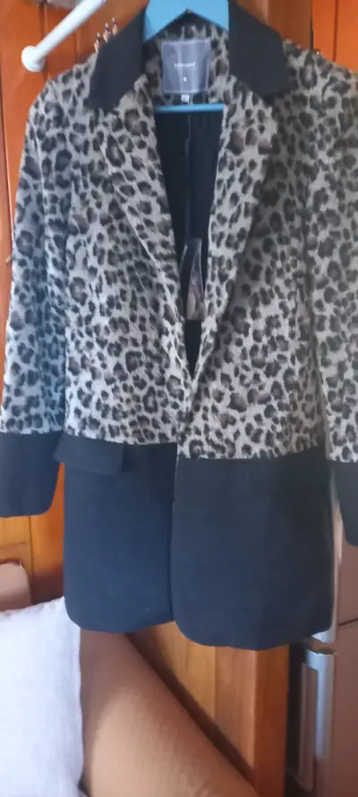 Abrigo animal print mujer - miniatura 1