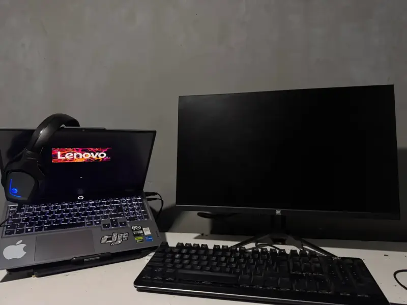 Setup Gmaer completó Lenovo Loq RTX 3050 - 5