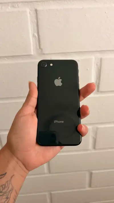 iPhone 8 negro - miniatura 2