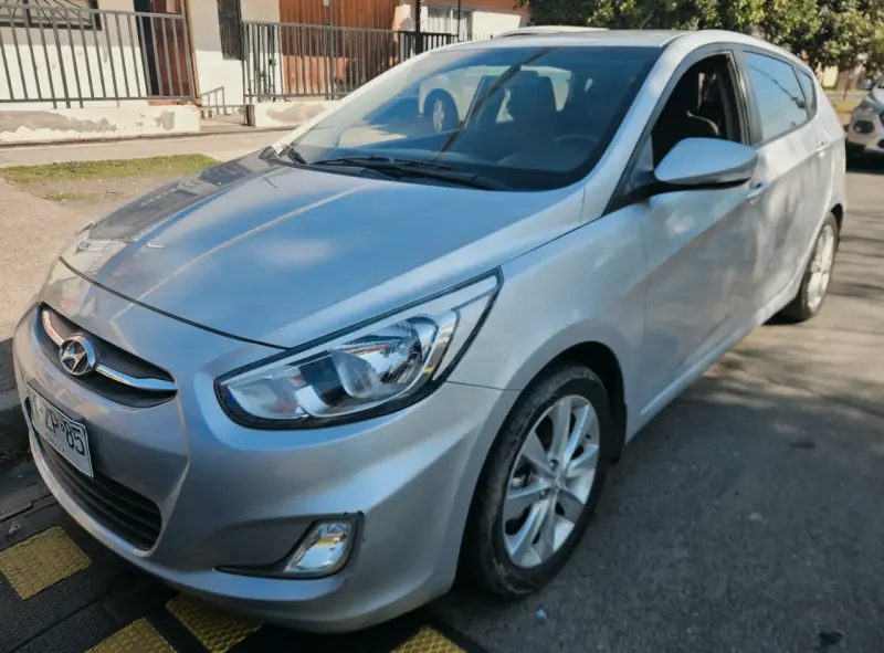 Hyundai accent 2017 - 3