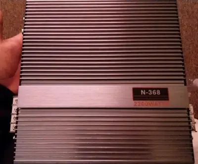Amplificador para subwoofer auto - miniatura 2