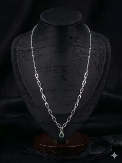 Collar de plata con colgante verde - miniatura 1