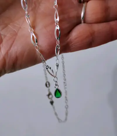 Collar de plata con colgante verde - miniatura 3