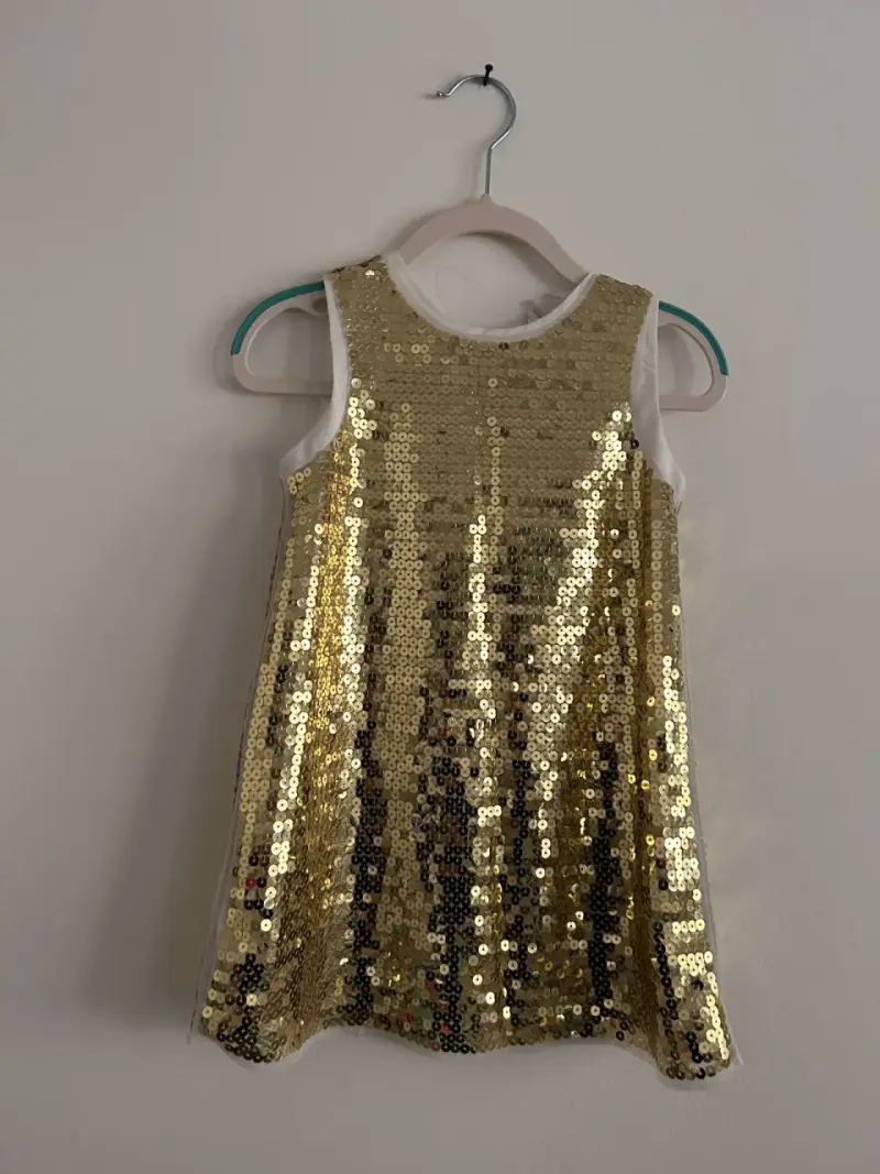 Vestido dorado con lentejuelas 2-3 años