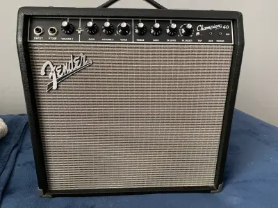 Amplificador Fender Champion 40 - miniatura 1