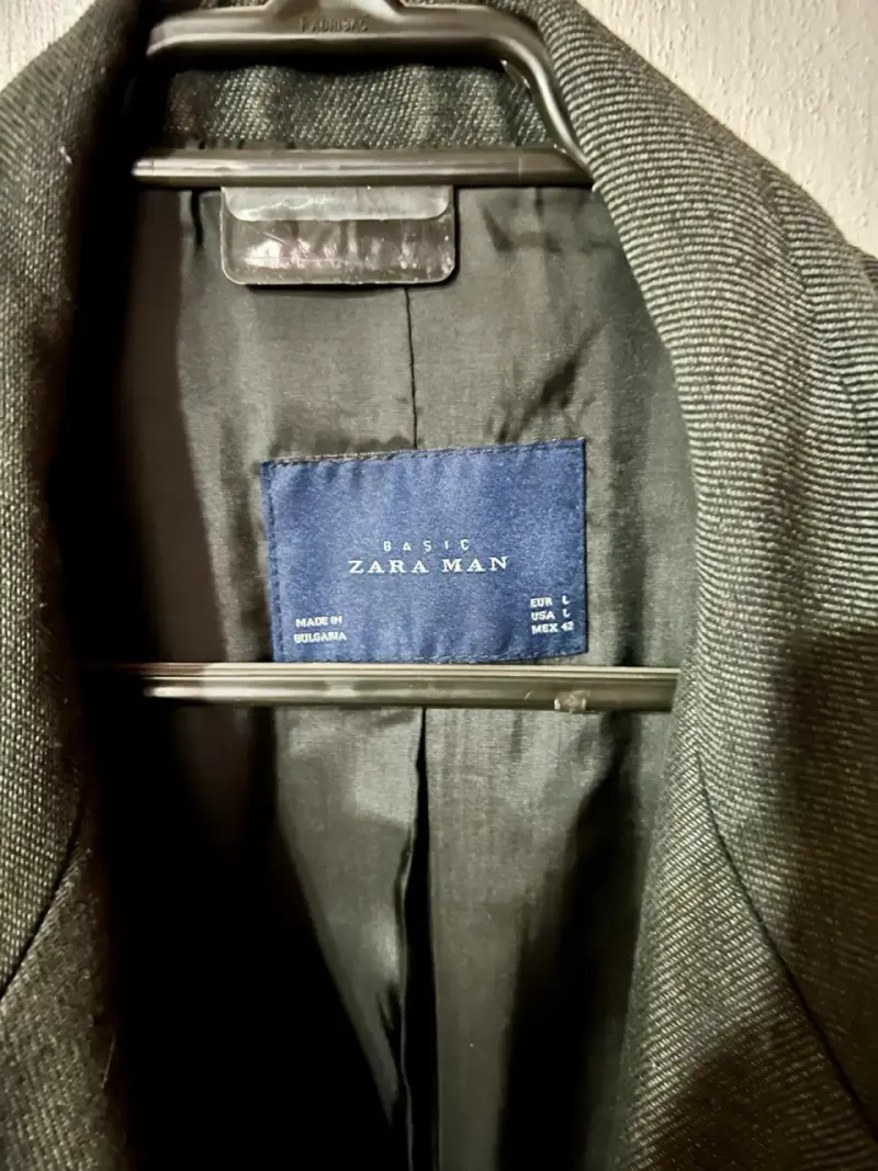 Abrigo gris oscuro elegante - 3