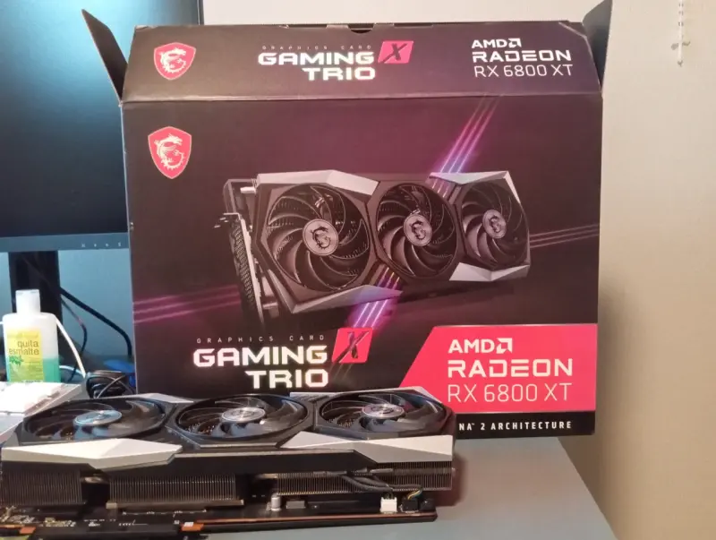 Tarjeta gráfica AMD Radeon RX 6800 XT 16GB