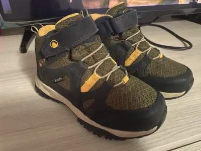Zapatillas blancas de deporte - miniatura 3