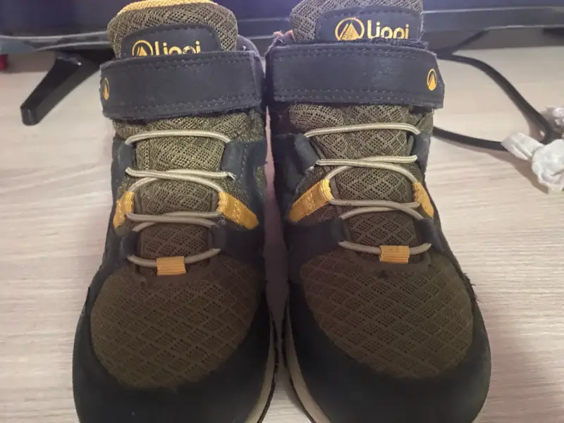 Zapatillas blancas de deporte - 4