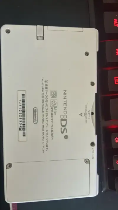 Nintendo DSi desbloqueada japonesa - miniatura 5