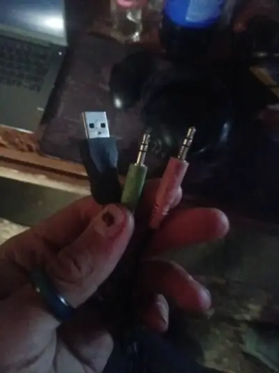 Audífonos gamer con led - miniatura 4