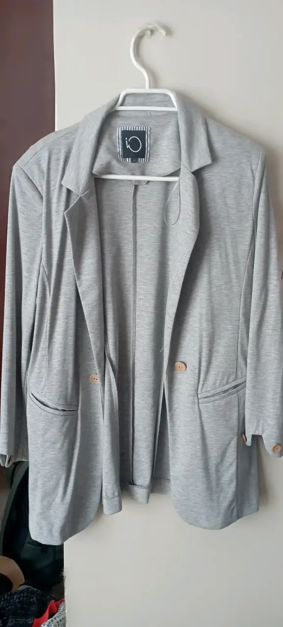 Blazer gris para mujer