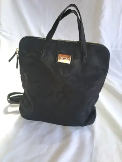 Mochila negra Secret - miniatura 1