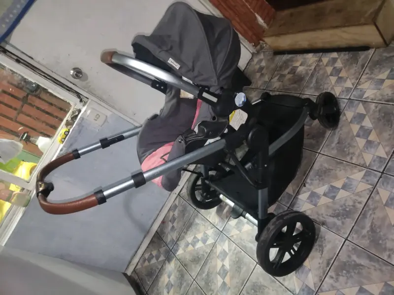 Coche de bebé rosado vendo coche pa bb - 3