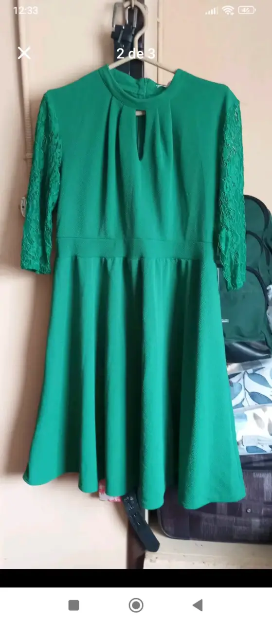 Vestido verde con encaje