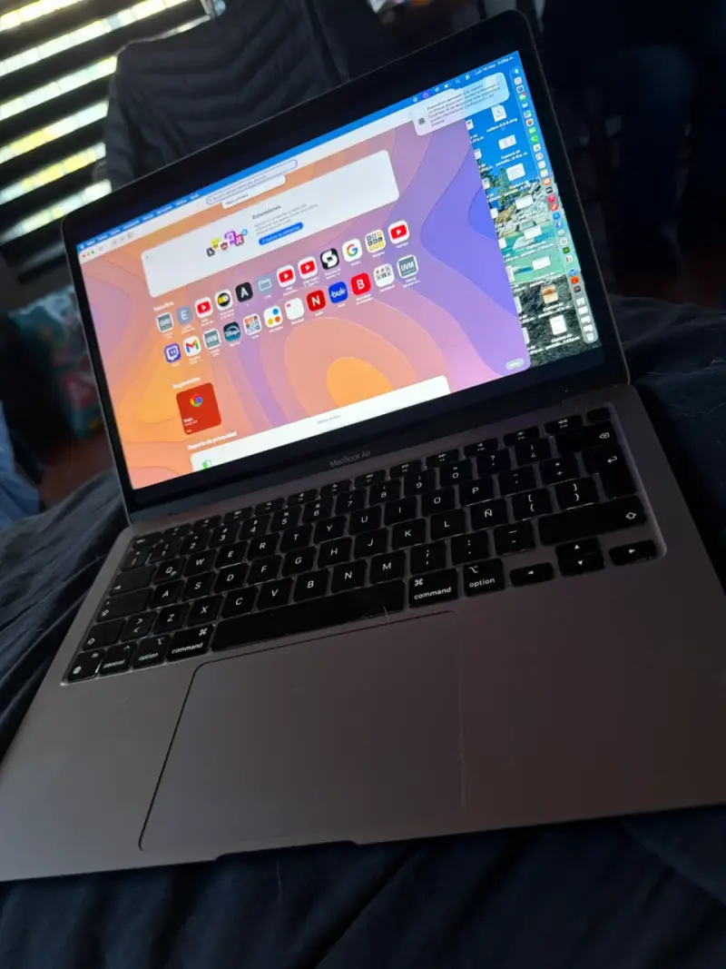 Laptop MacBook Air M1