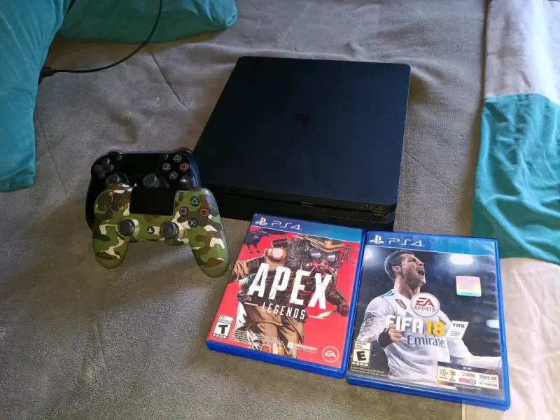 Consola PS4 con dos juegos - 3