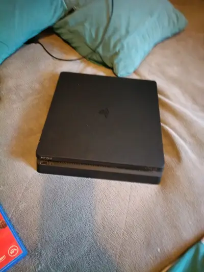 Consola PS4 con dos juegos - miniatura 6