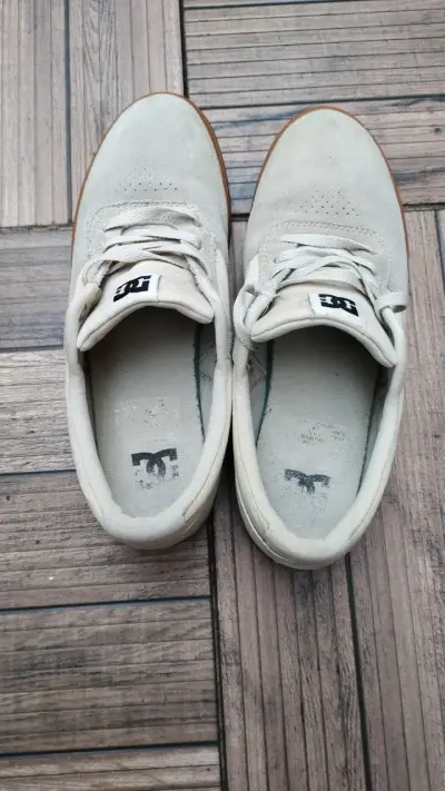 Zapatillas beige DC con suela café - miniatura 6