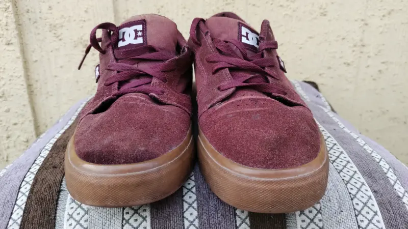 Zapatillas burdeo DC - 2