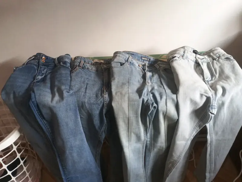 Lote de jeans variados en buen estado