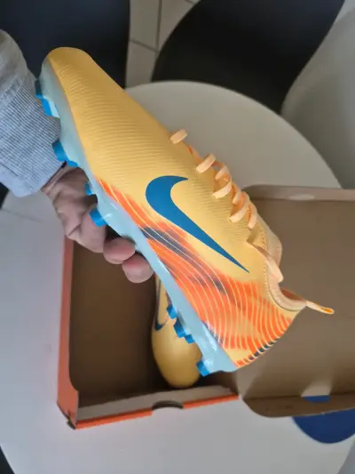 Zapatos de fútbol Kylian Mbappe - miniatura 3
