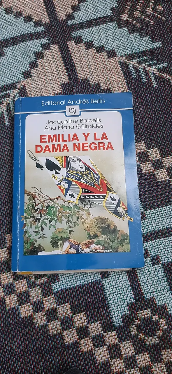 Libro 'Emilia y la dama negra'