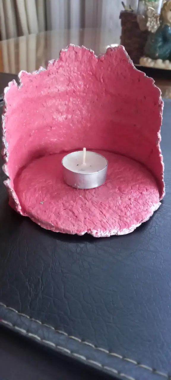 Objeto decorativo rosa hecho a mano - 4