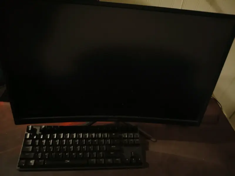 Pantalla Msi 144 Hz - 4
