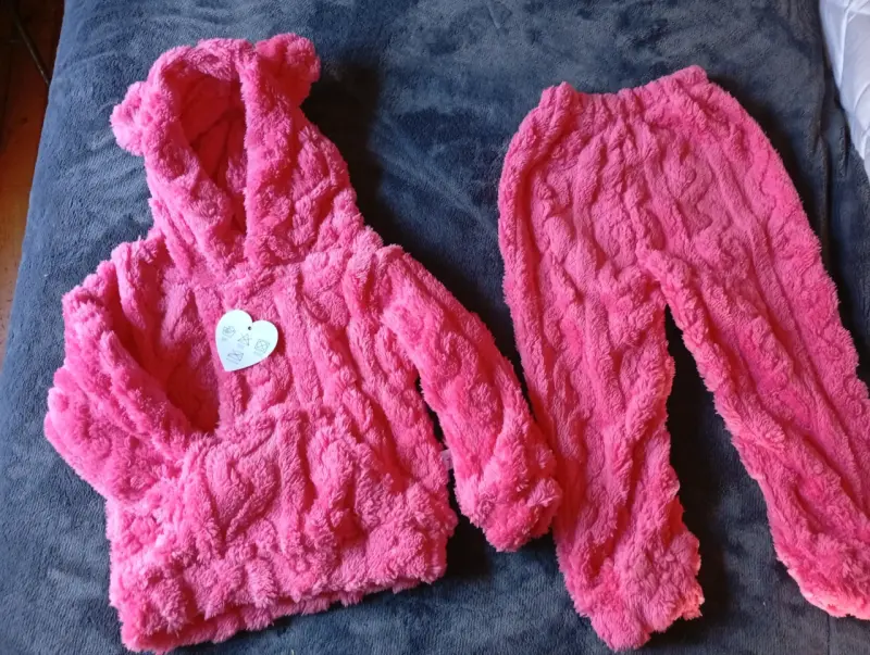 Conjunto polar rosado para niñas