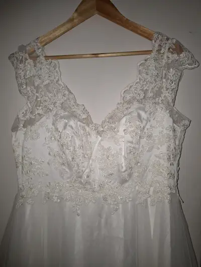 Vestido de novia Celeste Ruiz - miniatura 3