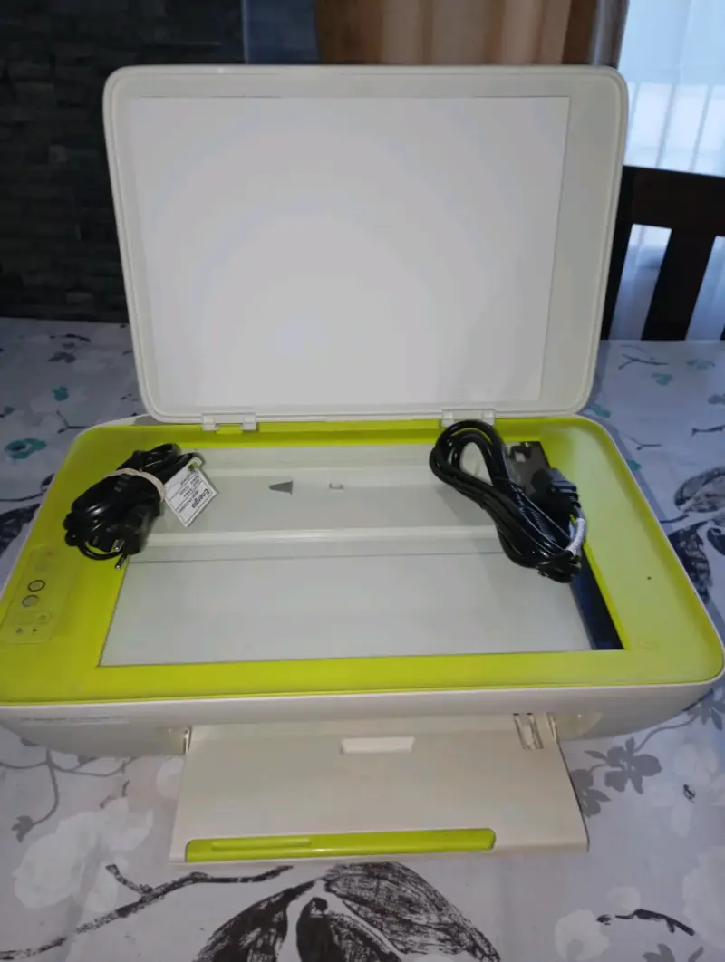Impresora HP DeskJet 1050 - 3