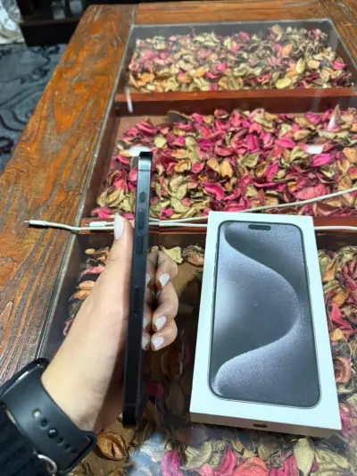 iPhone 15 pro Max 256GB - miniatura 2
