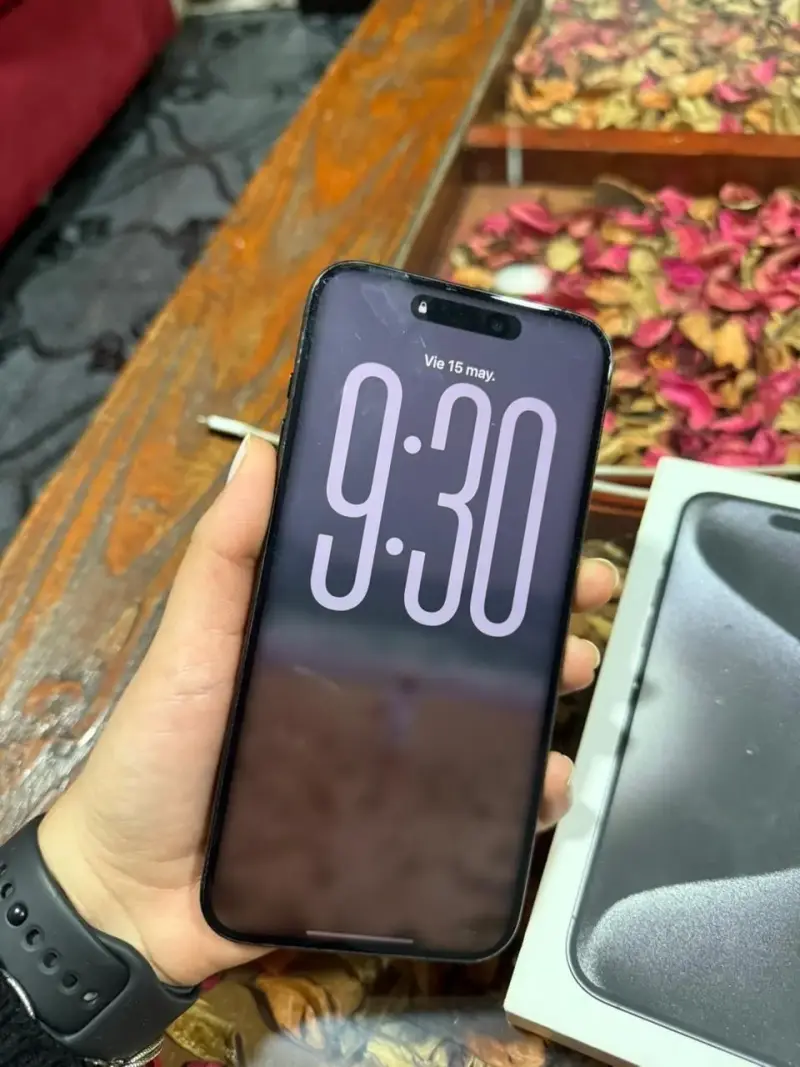 iPhone 15 pro Max 256GB - 3