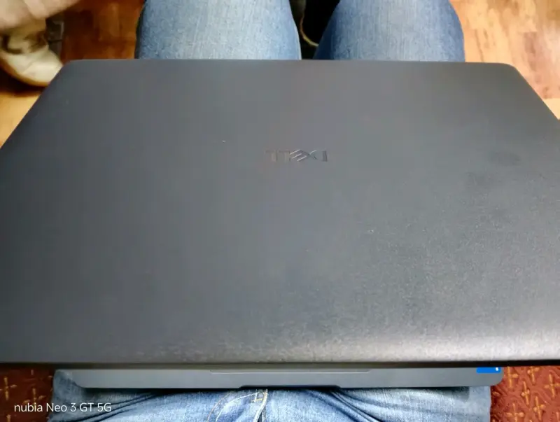 Notebook Intel Core i5 gris - 2