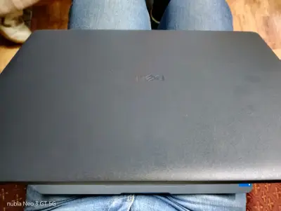 Notebook Intel Core i5 gris - miniatura 2